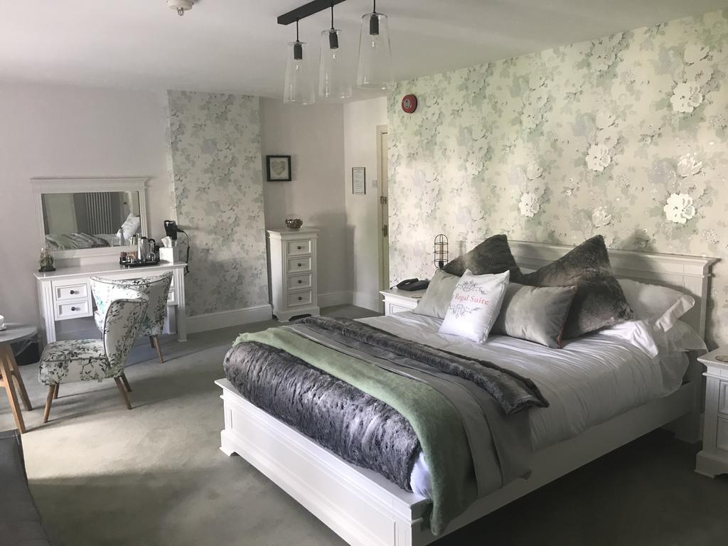 The Great House Hotel ブリジェンド エクステリア 写真